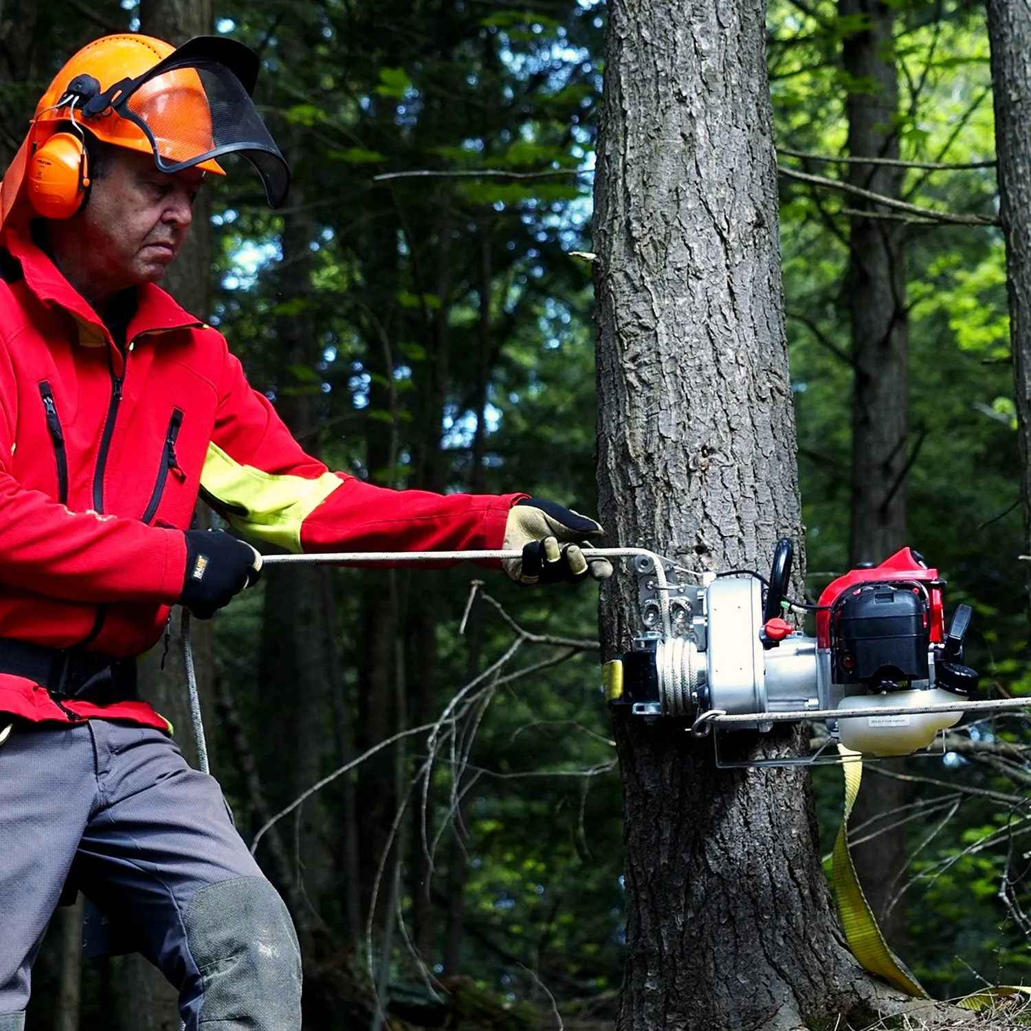 Portable Winch PCW4500 treuil essence 50 cm3 avec élingue